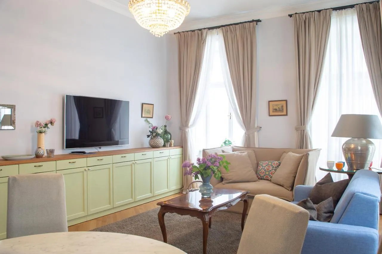 Stilvolles Apartment In Zentraler Lage Wiedeń