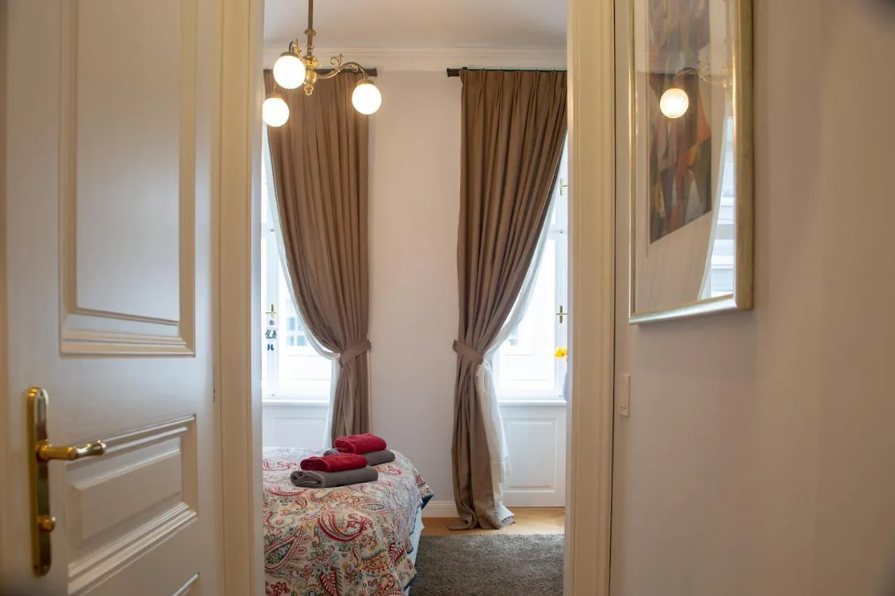 Stilvolles Apartment In Zentraler Lage Vienna 0*,  Austria